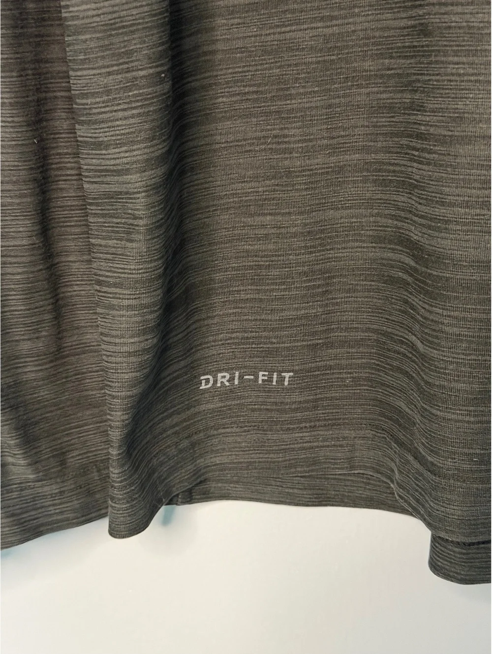 Nike Dri-FIT Men's Long Sleeve 1/4 Zip Activewear Top Size Medium